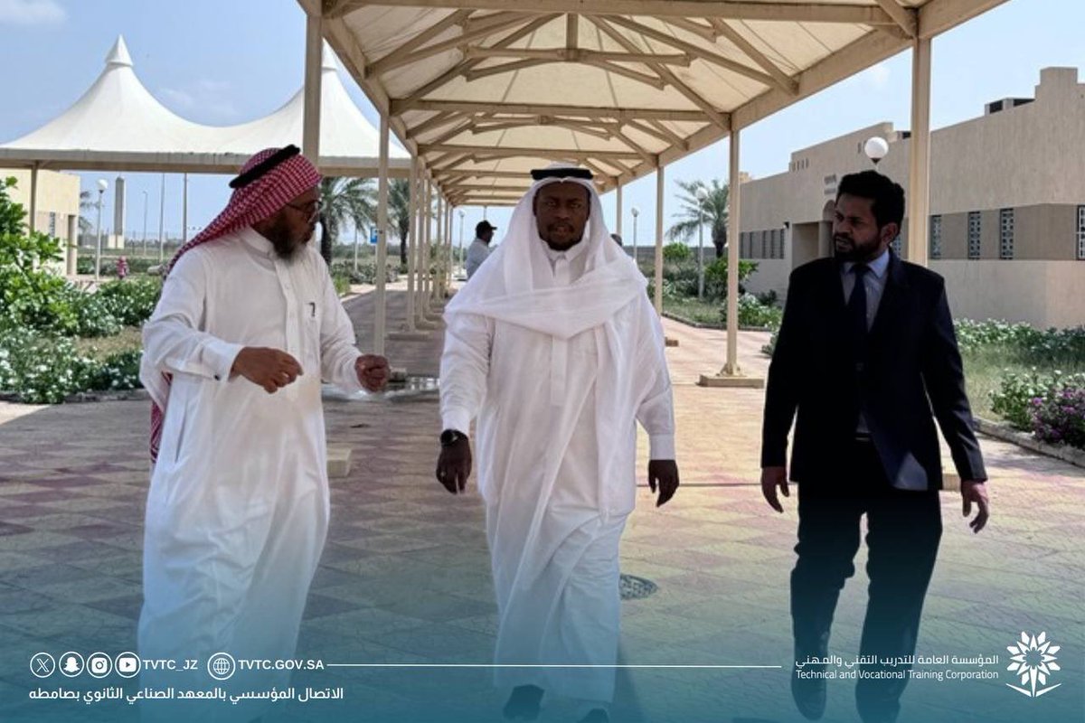 TVTC_JZ's tweet photo. المعهد الصناعي الثانوي بصامطة|

📸 | تغطية 

جانب من زيارة مدير إدارة الخدمات المساندة بـ #التدريب_التقني_بجازان ضمن تنفيذ أعمال الصيانة الدورية للمعهد وتحسين  بيئة التدريب .

#التدريب_التقني https://t.co/HcGodrazqE