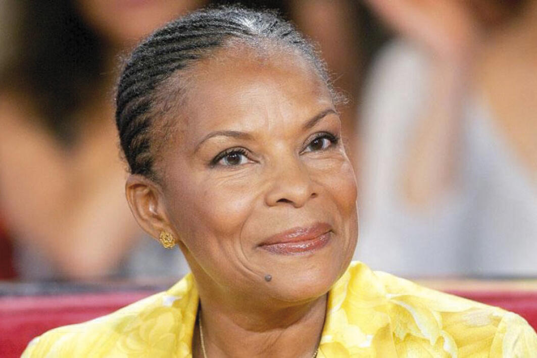 F_Desouche's tweet photo. Le petit neveu de Christiane Taubira, ancienne garde des Sceaux, interpellé hier soir à l’aéroport de Cayenne en Guyane avec 10kg de cocaïne
 https://t.co/MwoSZJiSOq https://t.co/p7Sol55DLT