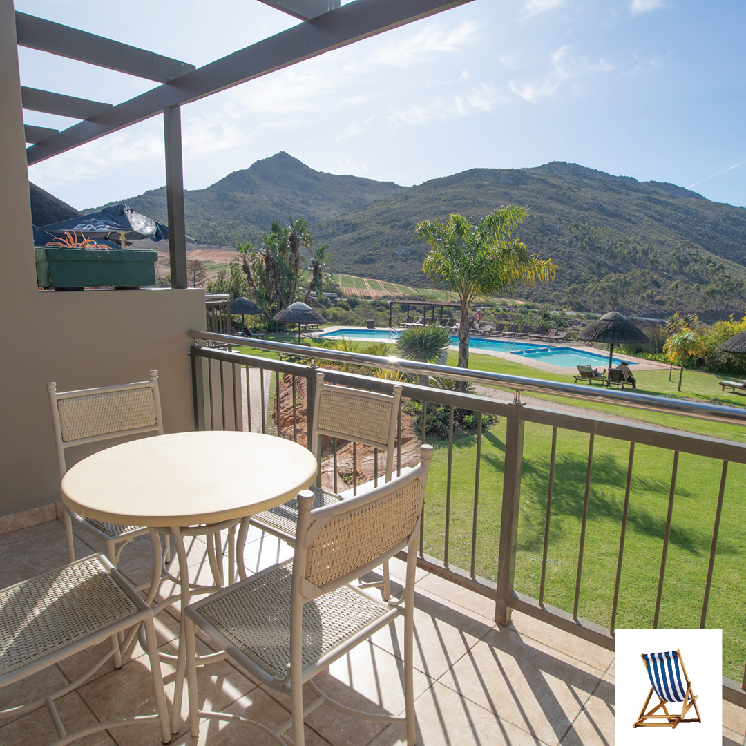 🌞Step into spring with our Valley View Deluxe Rooms, where every sunrise brings a new chapter of relaxation and a cosy retreat for families. 

Book now: bit.ly/47Qwzry

#MountainRetreat #Piekenierskloof #HiddenGems