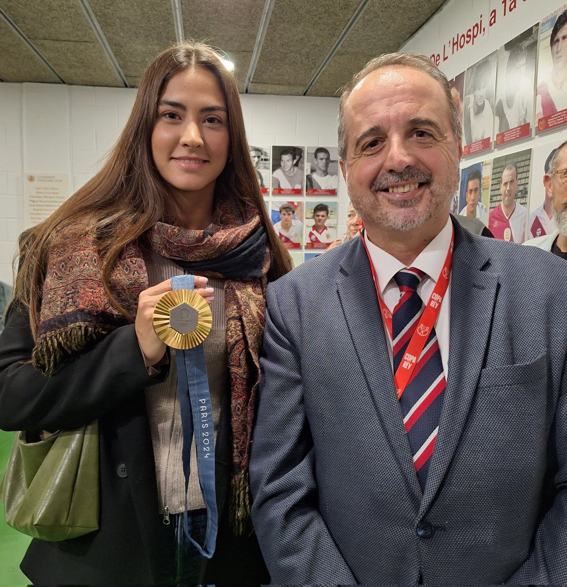 oscarmilla1's tweet photo. 🏅🤽♀️Tota una medallista olímpica! Moltes felicitats, @PaulaCrespi_2!
#OrgullLH #JJOOParís2024 #LHospitalet https://t.co/NEClYCQsPT