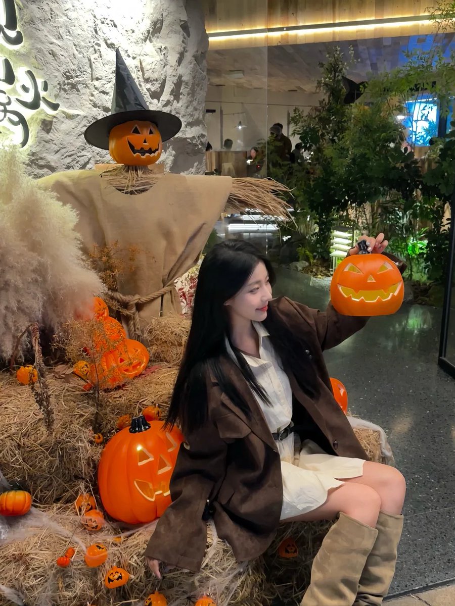 There's nothing that a good meal can't solve.😃