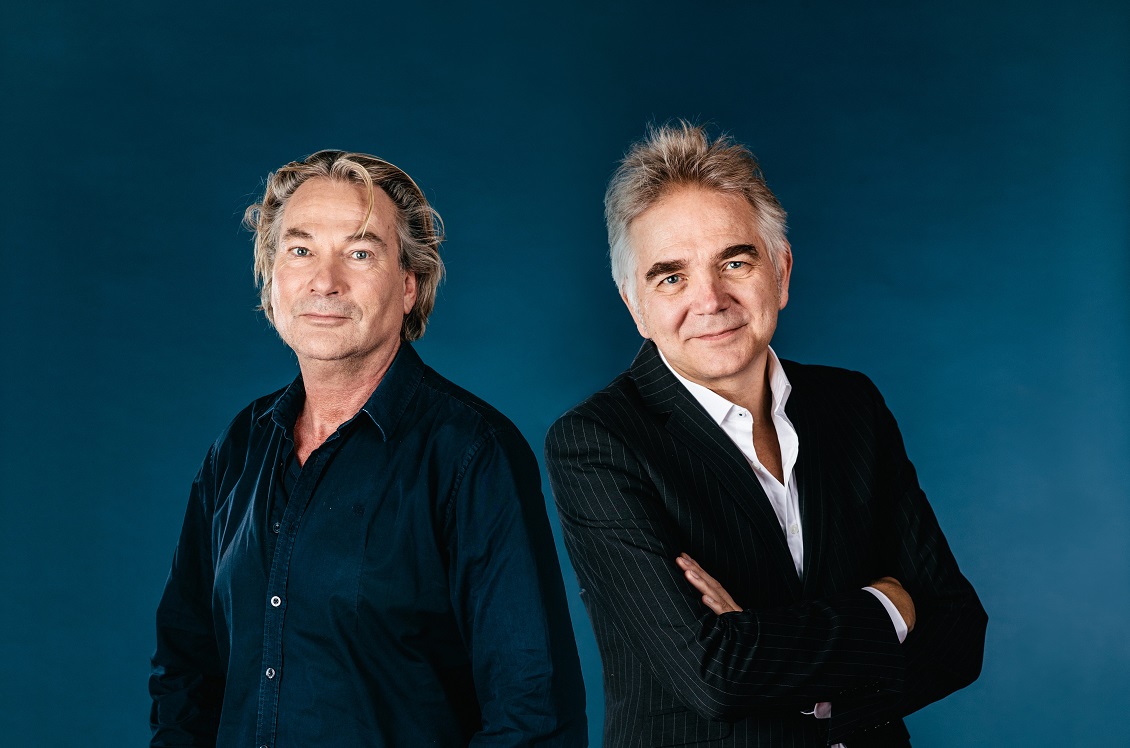 Na een week blussen is de brand in het kabinet gedoofd, dus konden de politici op tijd met herfstreces. Maar stil, dat is het in politiek Den Haag nooit. Het is weer tijd voor ons politieke duo: <a href="/drskee/">Peter Kee</a> en <a href="/2525/">Francisco van Jole 🔻</a>.
