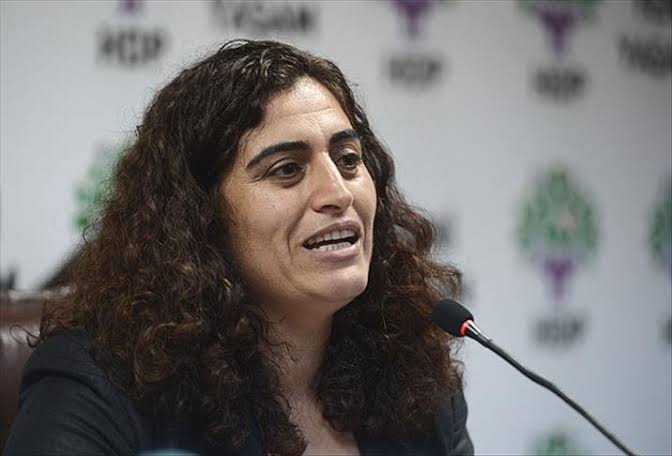 karargahabertr's tweet photo. 🔴 HDP Eski Milletvekili Sabahat Tuncel:

''1071'de Türklere, Anadolu'nun kapısını açan Kürtlerdi.'' https://t.co/m2ZnQcnCB5