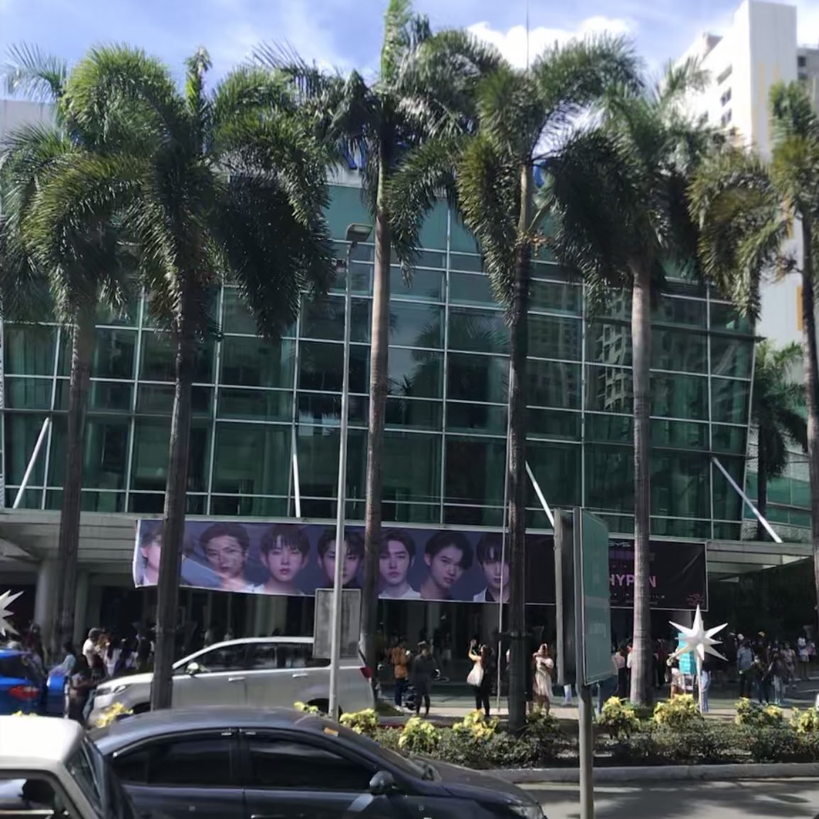 pshhaulz's tweet photo. going back to the corner where i first saw you ang atake https://t.co/HUDk2WTYQv