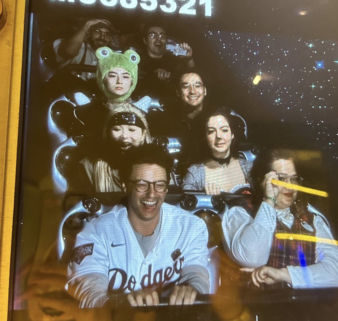 tarik shroud and tenz: 😁😲😄
kyedae: 😐😐😐