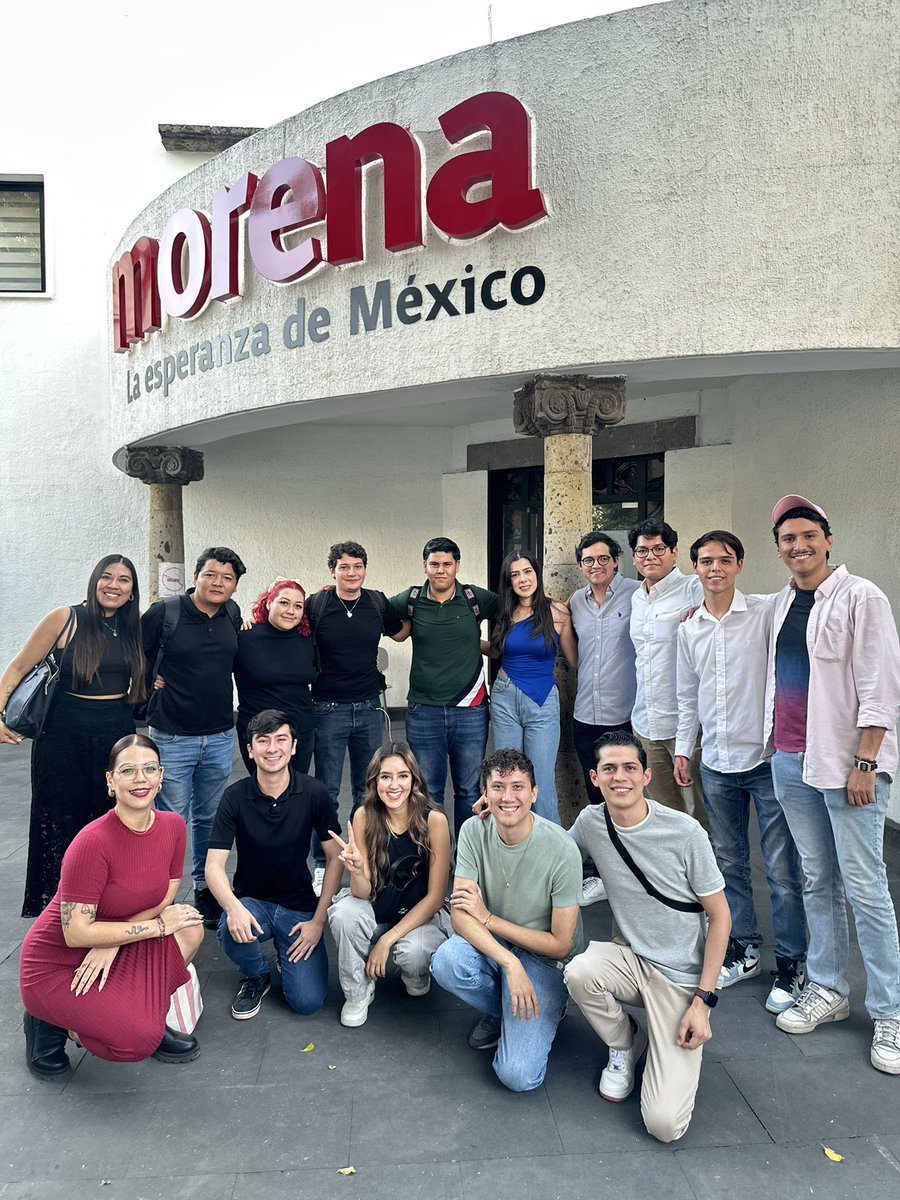 soy_josysanchez's tweet photo. Las y los jóvenes de nuestro movimiento estamos listxs para generar un bloque de contención en contra de la desinformación y la infodemia. 

La comunicación será nuestra mejor arma para dar la batalla por nuestro estado. 

Gracias por su amistad, les admiro mucho. https://t.co/yb8k12bsmJ
