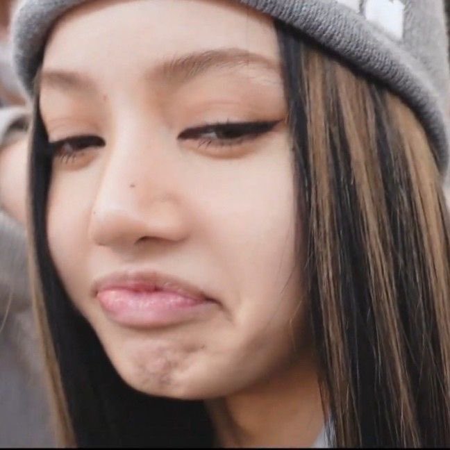 ⠀⠀ 

#I_AM_PRETTY because I always:
⠀⠀ blessed my face? duh? teehee.

⠀⠀