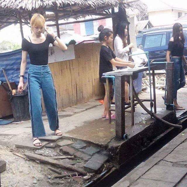 ⠀⠀ 

#I_AM_PRETTY because I don’t:
⠀⠀ share much my suffering days in social media. literally, in any aspect of my life. (i still look good btw)

⠀⠀