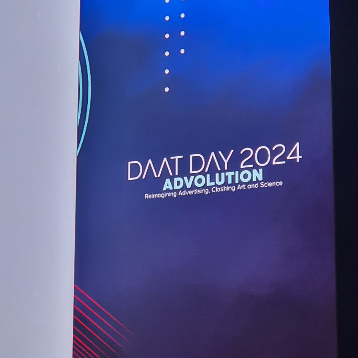 ⠀
     “...” ถ่ายรูปส่งให้พี่แพรดูว่าเข้างานเรียบร้อย — สิบนาทีถัดมา กฤตยชญ์ก็แอบหนีออกไปปั่นงานต่อที่ร้านกาแฟ
⠀