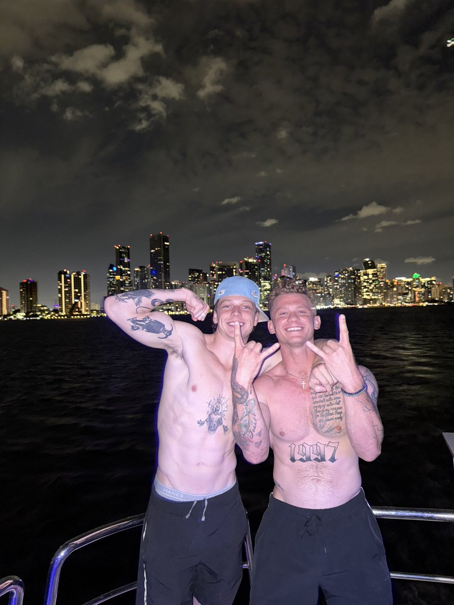 Austinkn4k tweet media
