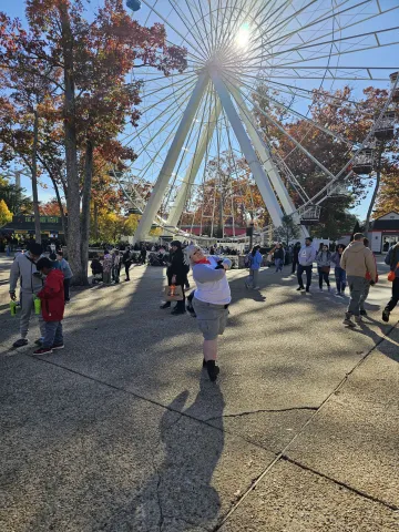 AnxiousWizardry's tweet photo. "Hey Buddy! It's sure fun seeing Special Park Events! I hope you had fun!" #IndigoPark #cosplay #SixFlags
#FrightFest https://t.co/lW7h7fDleW