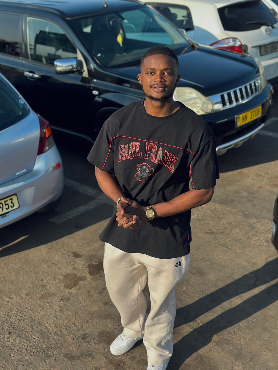 PlugKaunjika1's tweet photo. Deo Cruger renowned for his hit single 'Nthawi', has released his latest track, 'Sim'mene Kulili', a collaborative effort with Zeze.
'Sim'mene Kulili' is now accessible on Spotify and other digital streaming platforms; click the link to stream.
https://t.co/bddDGMHg3U
#FreYoMa https://t.co/36wc8DiCiP