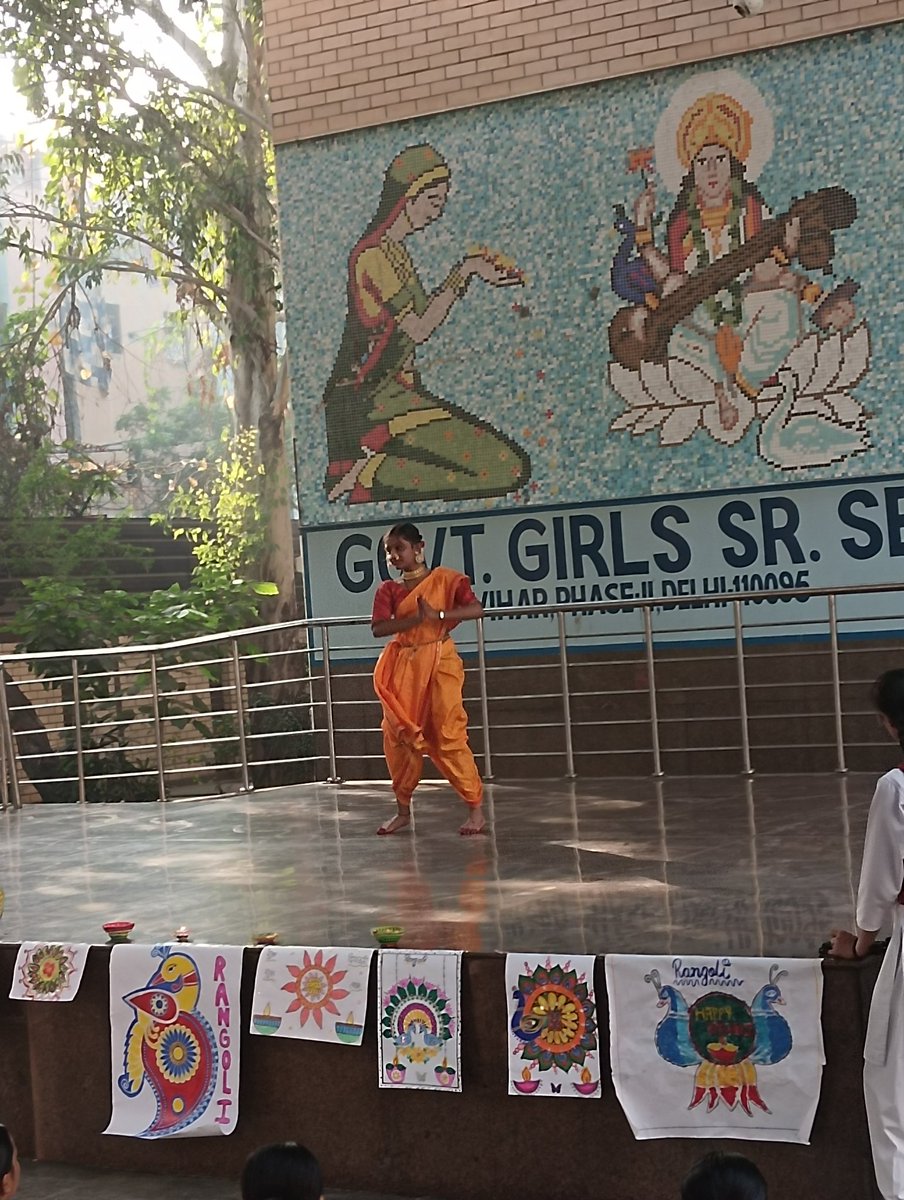1001026N's tweet photo. "Happy Diwali from the students &amp; staff members of GGSSS Vivek Vihar! 🌟 May the festival of lights bring joy, prosperity, and peace to all. Let’s celebrate safely, sustainably, and with hearts full of gratitude. 🪔✨ #Diwali2024 #GGSSSVivekVihar #FestivalOfLights #HappyDiwali" https://t.co/3xiX1HA2kI