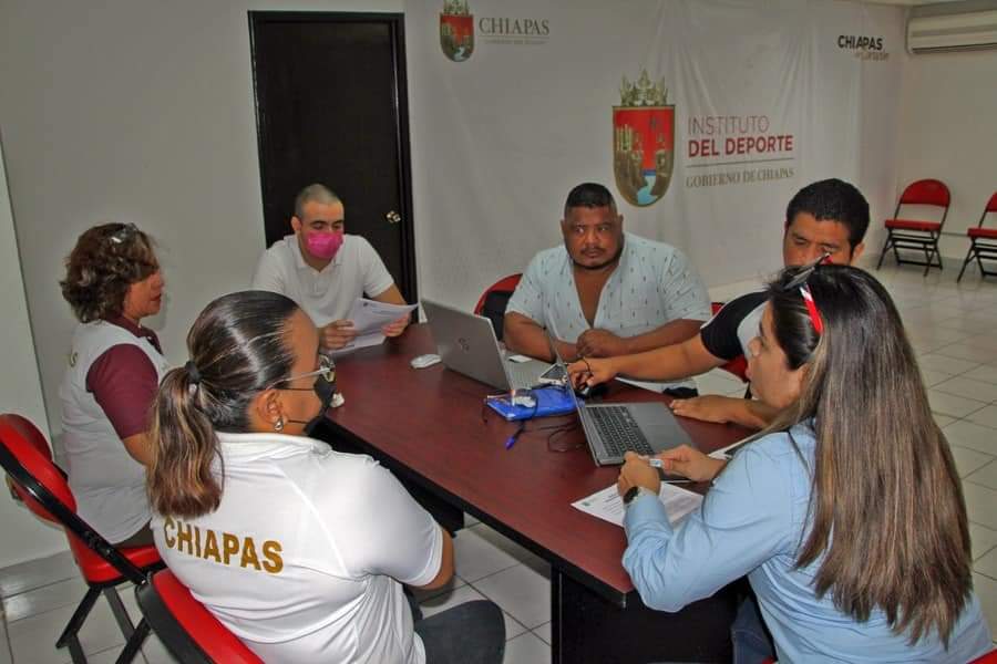 Genarous_85's tweet photo. El día de hoy hicimos entrega del programa operativo anual (POA) 2025, dando asi cumplimiento a lo establecido en nuestros estatutos y en la ley general de cultura física y deporte. Agradecemos el apoyo de las autoridad del Instituto del Deporte del Estado de Chiapas. https://t.co/kui13YGktm