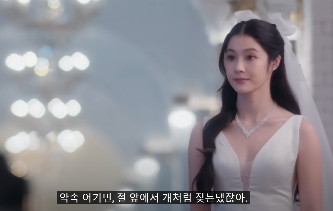 kklol_'s tweet photo. 이렇게 예쁜얼굴로 이런말하는거냐고 골때리는 쌍둥이 https://t.co/JeXqq0hS1Y