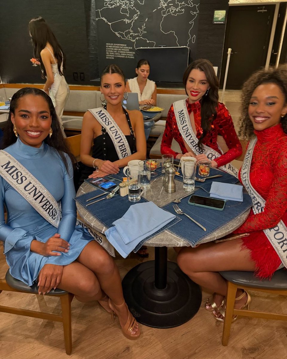 Miss Universe Philippines (@themuph) on Twitter photo Day 1 of the 73rd Miss Universe competition!
Miss Universe Philippines, <a href="/manalochelseaa/">manalochelsea</a>, stuns in a chic blue ensemble while enjoying a welcome dinner with her fellow delegates-Miss Costa Rica, Miss Portugal, and Miss Peru.
A beautiful start to an exciting journey in Mexico! Day 1 of the 73rd Miss Universe competition!
Miss Universe Philippines, <a href="/manalochelseaa/">manalochelsea</a>, stuns in a chic blue ensemble while enjoying a welcome dinner with her fellow delegates-Miss Costa Rica, Miss Portugal, and Miss Peru.
A beautiful start to an exciting journey in Mexico!