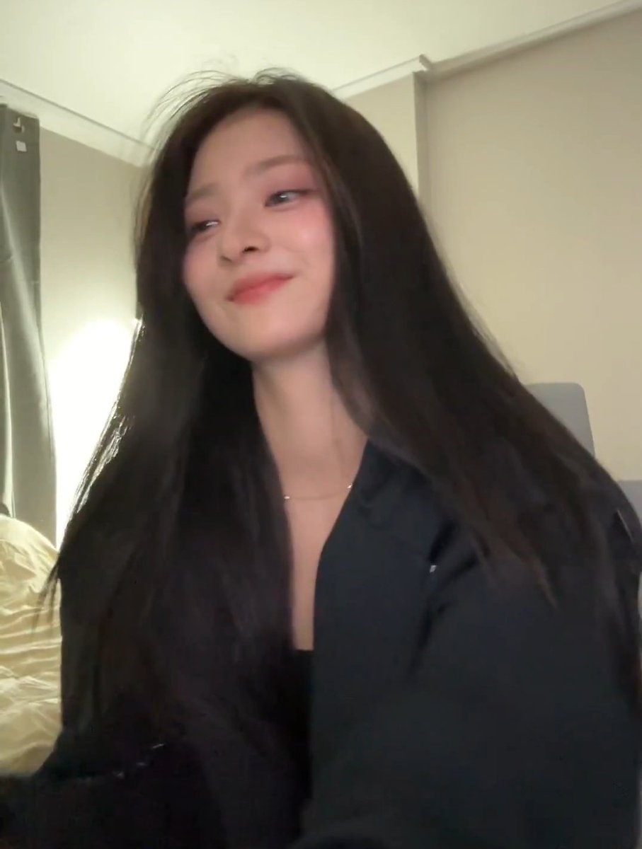 nagyungbangs's tweet photo. 241029 #이나경 #nagyung https://t.co/wv7CakQ3r8