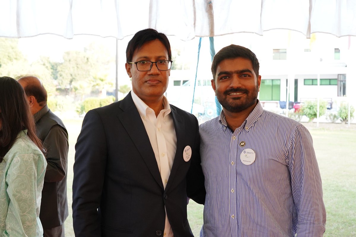 JunaidQaiser's tweet photo. Had a fantastic discussion with the brilliant @officialFakeera at the 22nd FNF-FGP Alumni Liberal Mela. We delved into various topics, including politics, @PPP_Org @PPPDigital_ & the power of digital media. Such an insightful exchange. #unlockingfreedom #fnfalumni2024 #FGP2024 https://t.co/J08YEVI9Yh