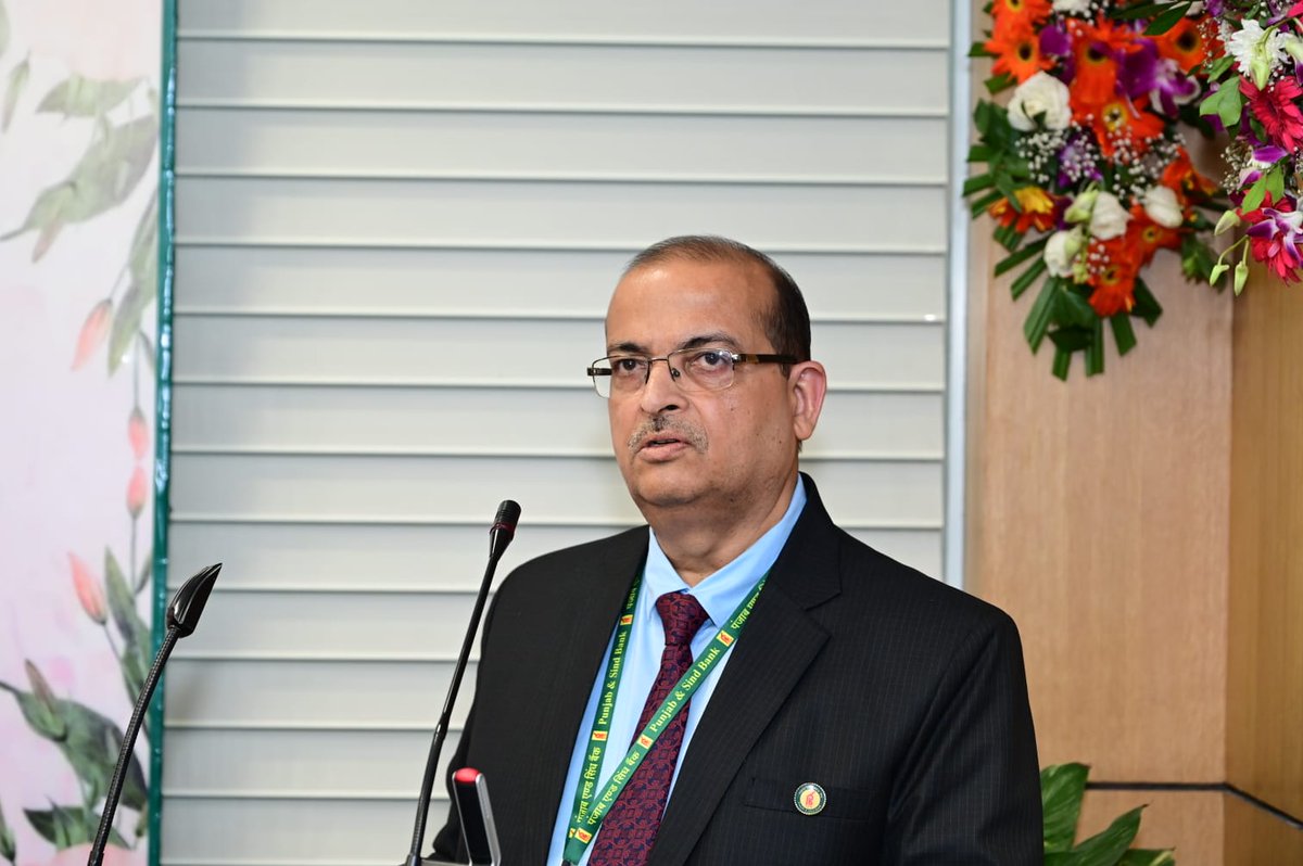 PSBIndOfficial's tweet photo. Honoured to begin VAW-2024 with an event at our Corporate Office, New Delhi, graced by the Vigilance Commissioner, Central Vigilance Commission. An inspiring start strengthening our commitment to integrity and transparency.
#PSB #CVCIndia #VigilanceAwarnessWeek  #IntegrityFirst https://t.co/tWKEV4aKtO