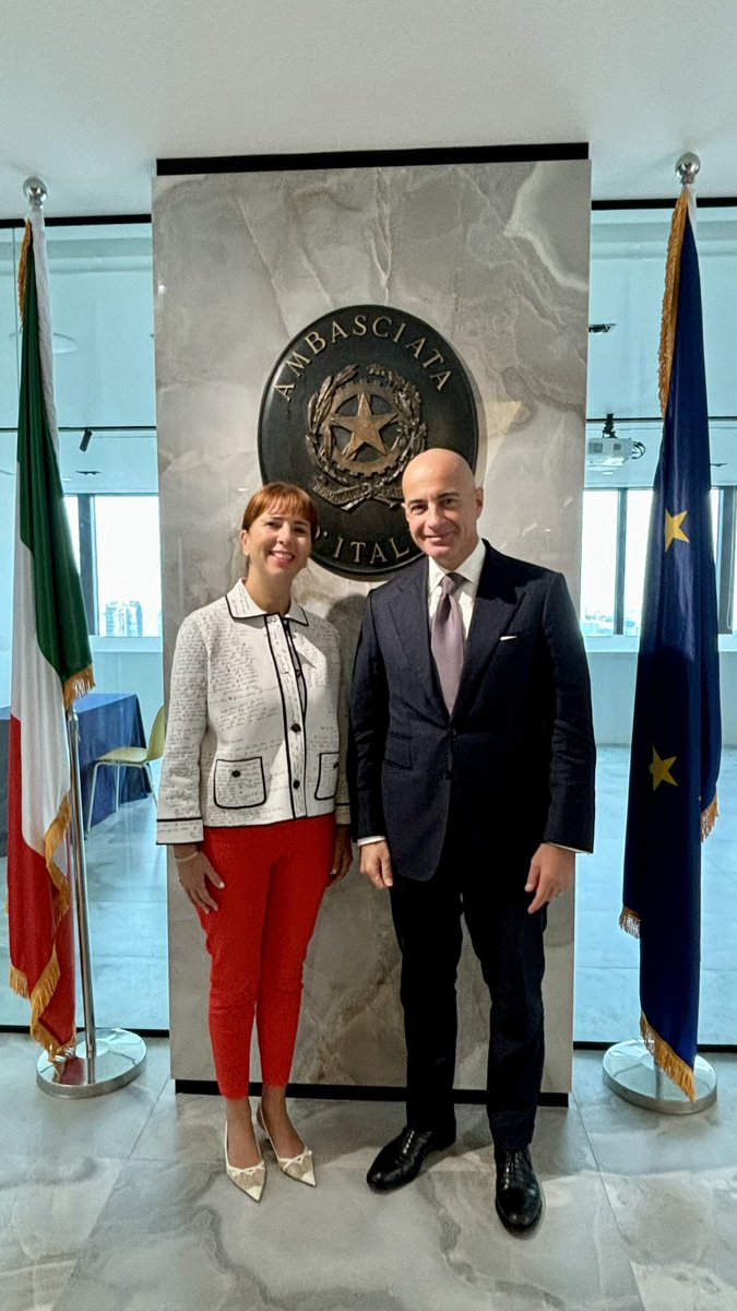 Con la VP #export e attrazione #investimenti di <a href="/Confindustria/">Confindustria</a> Barbara Cimmino, a #Singapore con Nave #Vespucci per rapporto su Bello&amp;BenFatto.

Strategie comuni per promuovere il Made in Italy nel promettente mercato del SEA, con una visione d’insieme anche su FDI.
