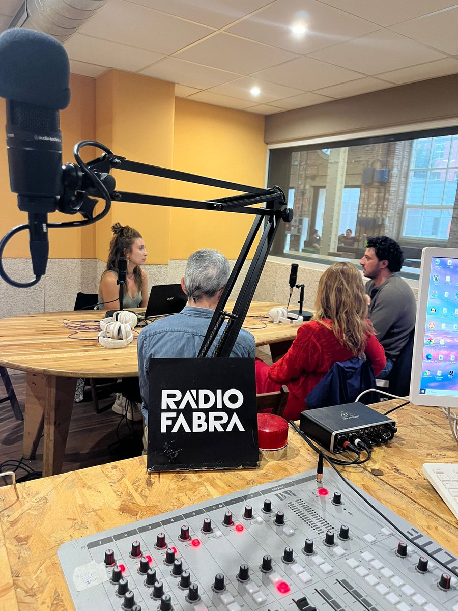 🎧 Iniciem una col·laboració amb la Xarxa de Ràdios Comunitàries de Barcelona (@xrcbcn) per compartir el pòdcast NEXES al costat d'altres continguts de projectes autogestionats de la ciutat. 

1r episodi "Palestina: La història que no oblidem" 🎙️🇵🇸

🔗 barcelona.cat/fabraicoats/ca…