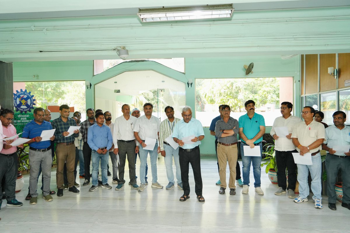 CSIR-CIMAP (@csircimap) on Twitter photo On 29 October 2024, under the Fit India Freedom Run 5.0, oath was administered by Director, Dr. Prabodh Kumar Trivedi under the theme of cleanliness and health and a walkathon was organized in the institute. <a href="/PrabodhTrivedi/">Prabodh Trivedi</a> <a href="/CSIR_IND/">CSIR, India</a> <a href="/DrNKalaiselvi/">N Kalaiselvi</a> On 29 October 2024, under the Fit India Freedom Run 5.0, oath was administered by Director, Dr. Prabodh Kumar Trivedi under the theme of cleanliness and health and a walkathon was organized in the institute. <a href="/PrabodhTrivedi/">Prabodh Trivedi</a> <a href="/CSIR_IND/">CSIR, India</a> <a href="/DrNKalaiselvi/">N Kalaiselvi</a>