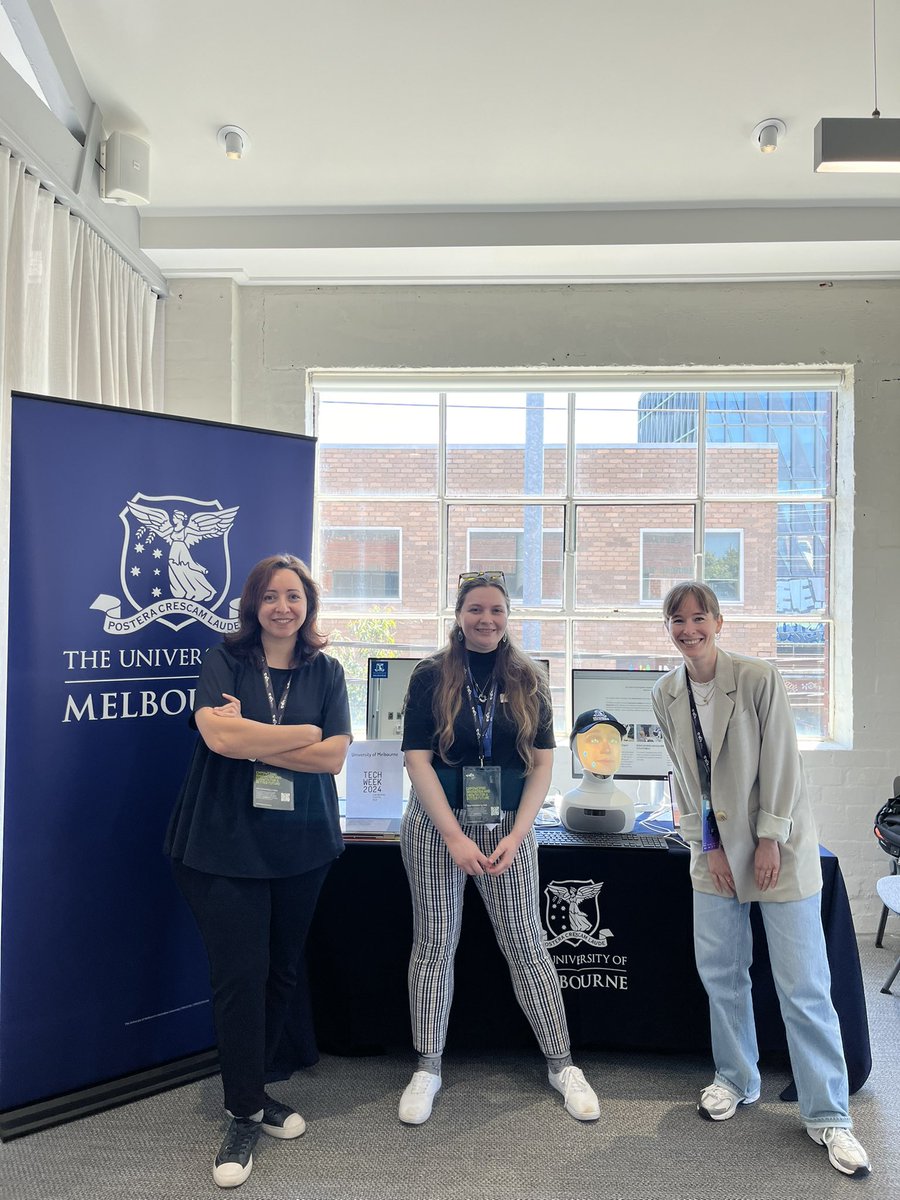 Sarah_Schoembs's tweet image. Can we go beyond conveying facial expressions when interacting with social robots? 🤖🤷‍♀️ Today I presented my work on using a robot‘s face as a novel interface for InfoVis at Cremorne Tech Week 2024 with @wafajohal and Audrey Balaska. 💡📑➡️ More here: lnkd.in/eVa8wvtd