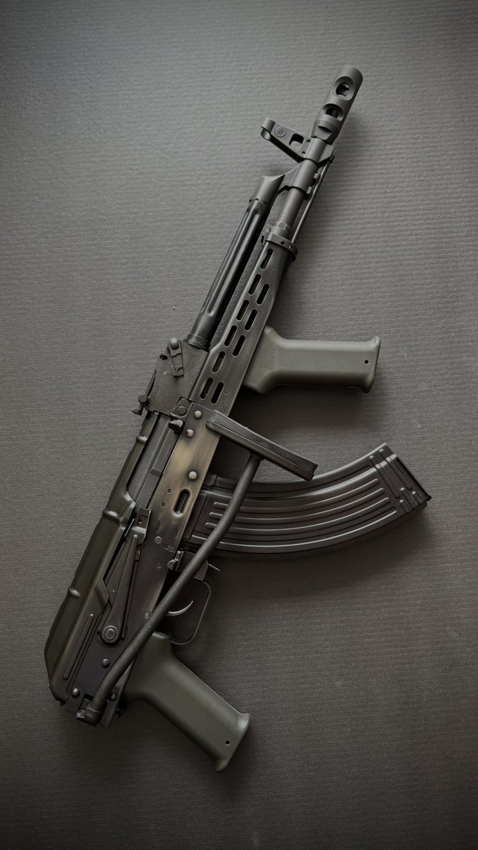 mileto_airsoft's tweet photo. Hephaestus / AMD-65 GBB
2016年に世界400挺限定で発売されてた、ガスブロの #AMD65 、キレイな中古買えた♪ https://t.co/t8GNgV0bte