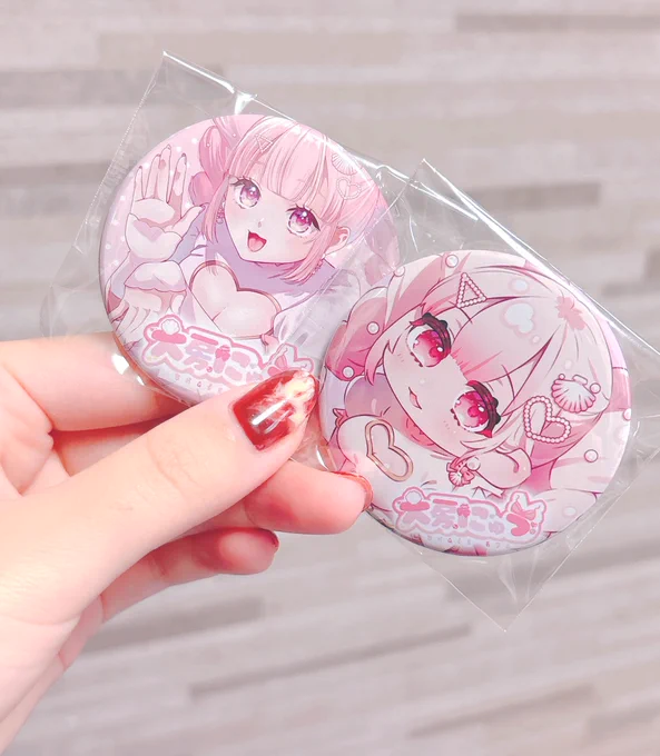 にゅうちゃんの缶バ届いてた( 'ω' و( و" かわち