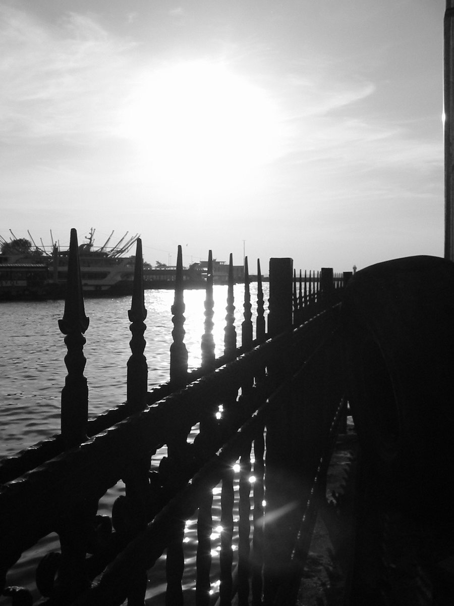 ulsklkn's tweet photo. #StreetPhotography
#StreetPhoto
#StreetPhotographyInternational
#StreetPhotographyCommunity
#StreetPhotographers
#UrbanPhotography
#StreetPortrait
#StreetShot
#StreetPhotoShoot
#StreetCapture
#StreetLens
#StreetArt
#StreetPhotoBnw
#DocumentaryPhotography
#CaptureTheStreets https://t.co/0x930PWpLU