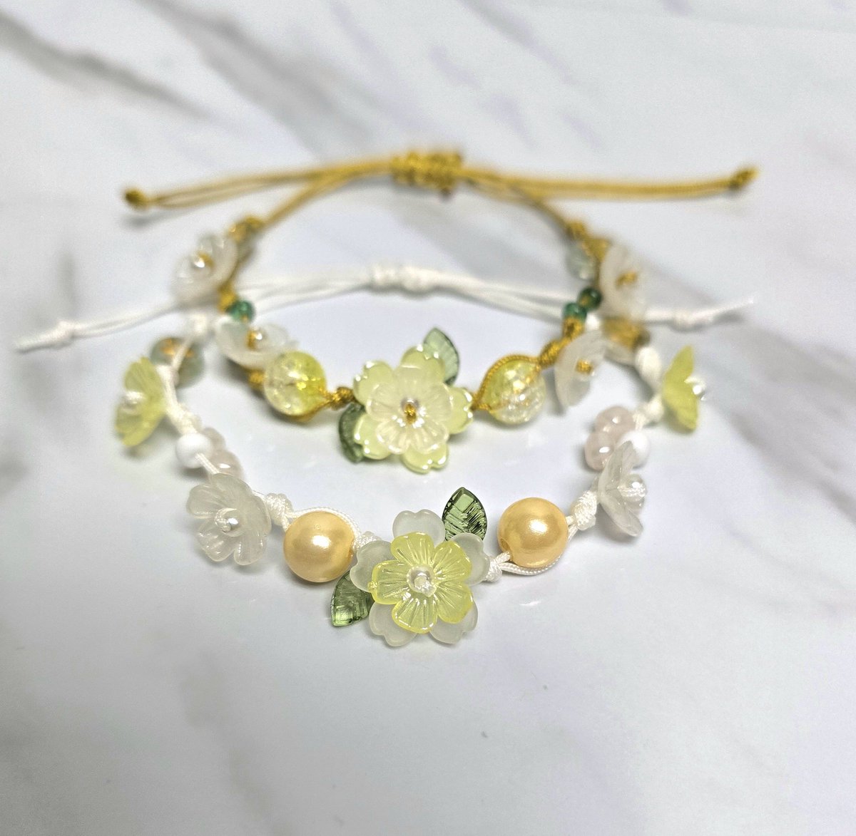 sforsuria's tweet photo. 💛 #BEYOND_the_DOOR  💛

🌞Retweet &amp; Like
🌞Show me the tweet

🏵Buyers i dont forget to claim one yea incase i kelam kabut &amp; lupa nk bagi.

Very limited. The bracelet is not perfect so only claim if you want. 😆
#CHENinKL #CHENinMY #CHENisMYhome https://t.co/nYtOZnFj6g