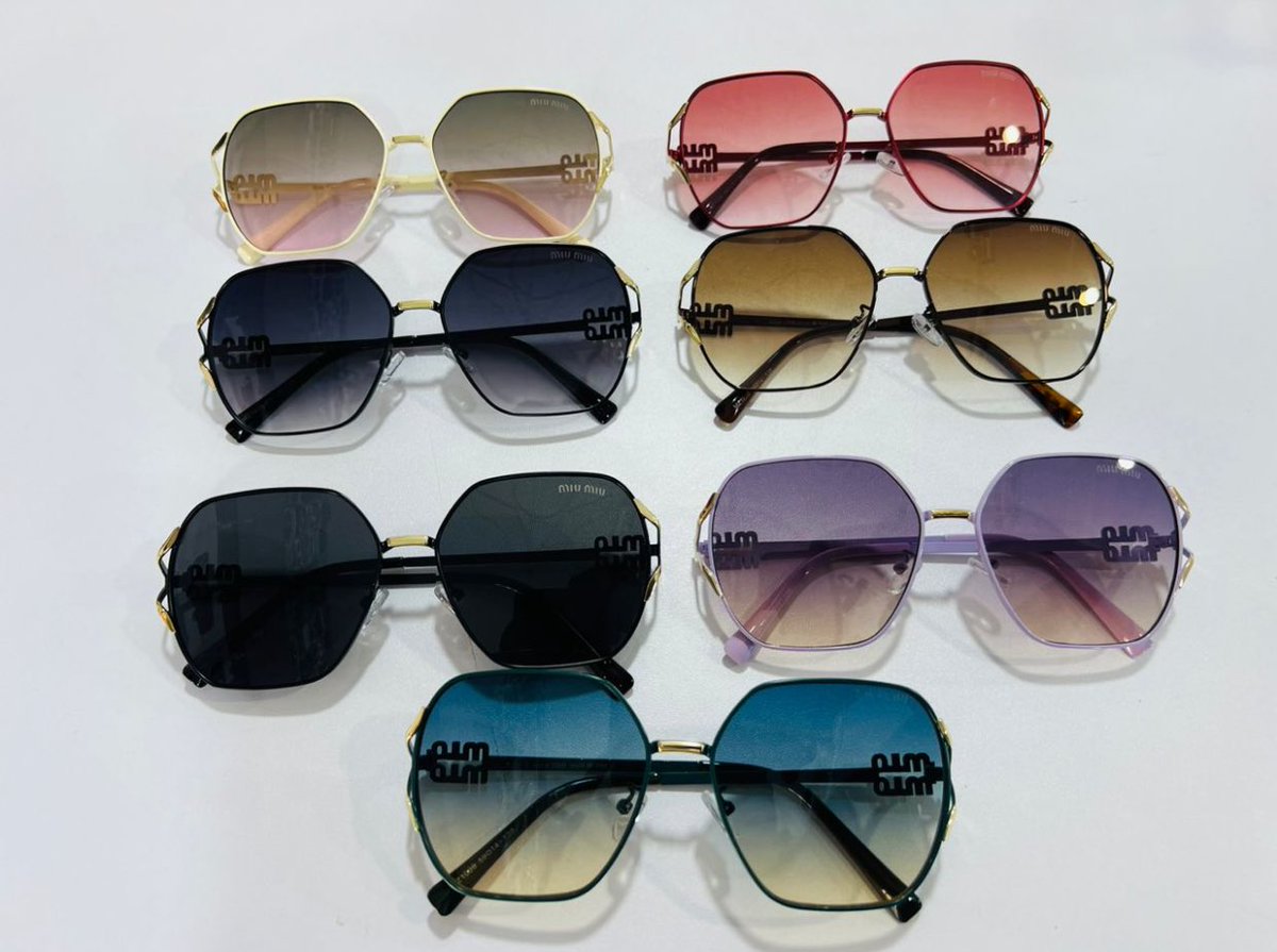 Esther_Tabamubi's tweet photo. Stylish sunglasses available 
🏷️ 40,000ugx 
Call/WhatsApp 0707247174 to place your orders,these and more available 
#ETCollections https://t.co/ZNHS3gL5li