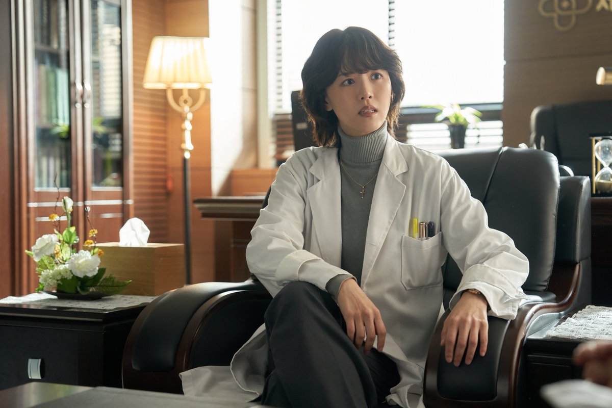 He didn’t inherit his father’s dumpling business coz ppl would have mistaken him for a dumpling and gobbled him up. Look at him all round round 😂 (Ok sorry for the poor jokes but I can’t...