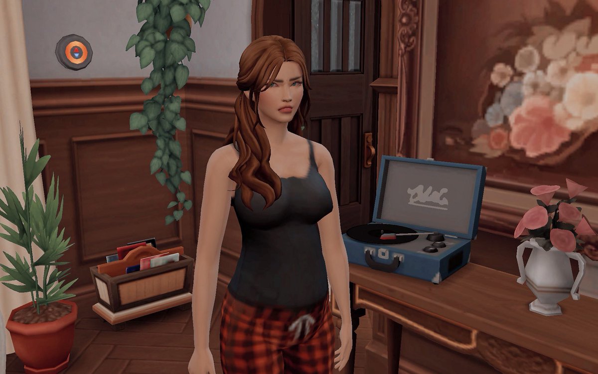 ryeveries's tweet photo. bea's pregnancy mood swings are so funny to watch, one minute she's all grumpy the next she's happy again https://t.co/0JN1BQmK0D