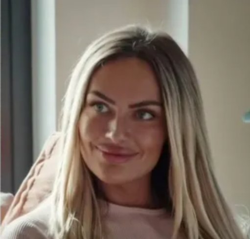 Darkeside2017's tweet photo. #MAFSUK Adam is such a hypocrite 😡 he flirts and gives eyes to Amy and made an effort and tells Polly he was out of his comfort Zone.. that's BS mate you were trying to impress Amy.. then Polly came home.. #mafs @MAFShysteria https://t.co/AjfAA52V1A
