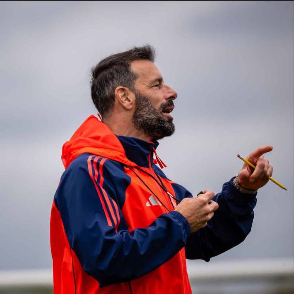 fabrizoromanoz's tweet photo. It's a rule, Manchester united never loses to Chelsea &amp; Ten Hag broke that rule! 

Let's watch Ruud on Sunday. https://t.co/6AZ3jaiT7O