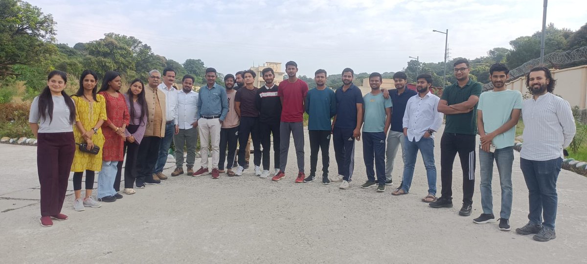 iimcjammu's tweet image. Students, staff and faculty of @iimcjammu participated in the #UnityRun on 30.10.2024.
@IIMC_India @MIB_India