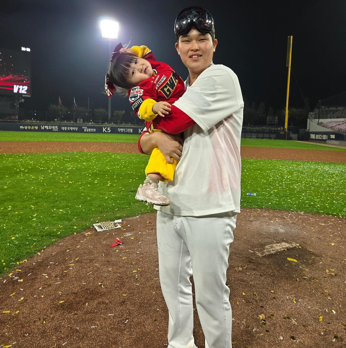 ㅈㅉ너무웃기다
아기안기레벨영원히0                     아기안기의권위자