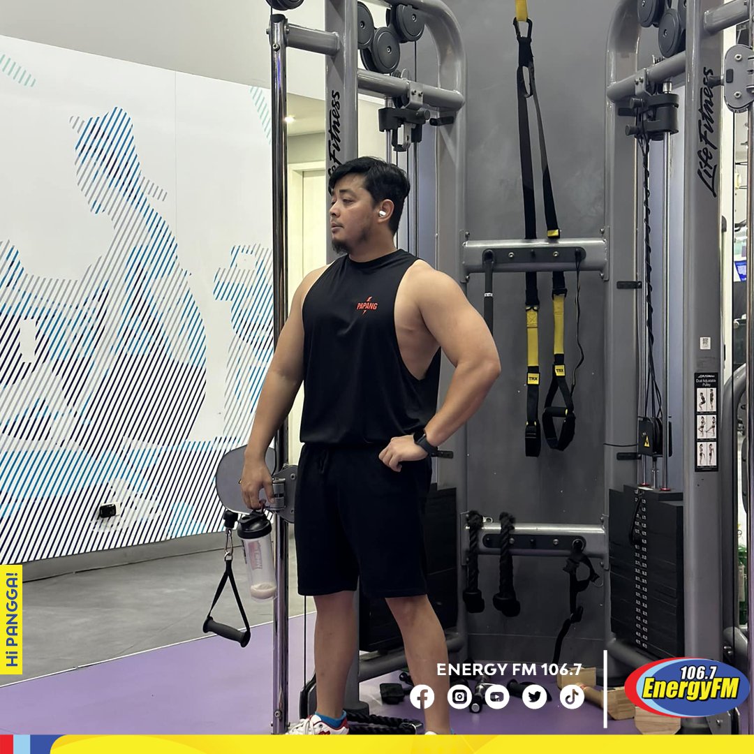 energyfm1067's tweet photo. Flex lang ng slight si Papa Jackson! 🤭 #Energyfm1067 #SamesamePeroIba https://t.co/CV6S6yV22G