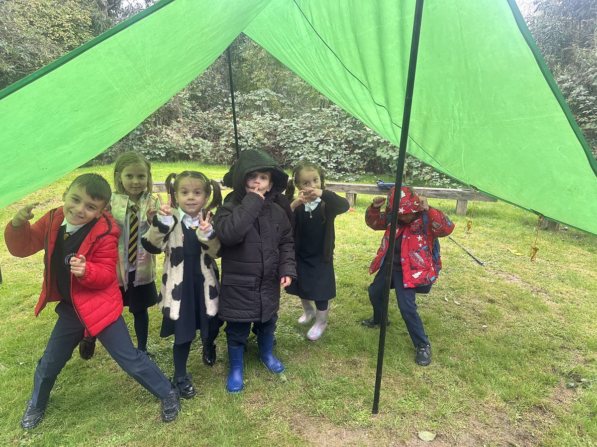 PrestonParkPrim's tweet image. Adventure and creativity at its best! 🌲Our Forest School club children built an amazing ⛺️ , started a 🔥 , and enjoyed s’mores . Teamwork, resilience, and so much outdoor fun! #ForestSchool #ShelterBuilding #SmoreFun #LearningTodayLeadingTomorrow 

￼￼￼