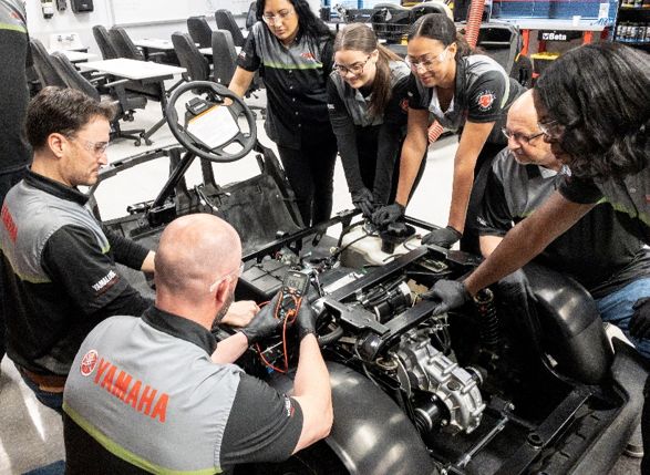 GolfCarSA's tweet image. We service carts of all models! No matter the age of your cart we’ve got you covered. 🛠️🛺 

#MultiBrandService #AllModelsWelcome #GolfCarAssociates #ServicingCarts