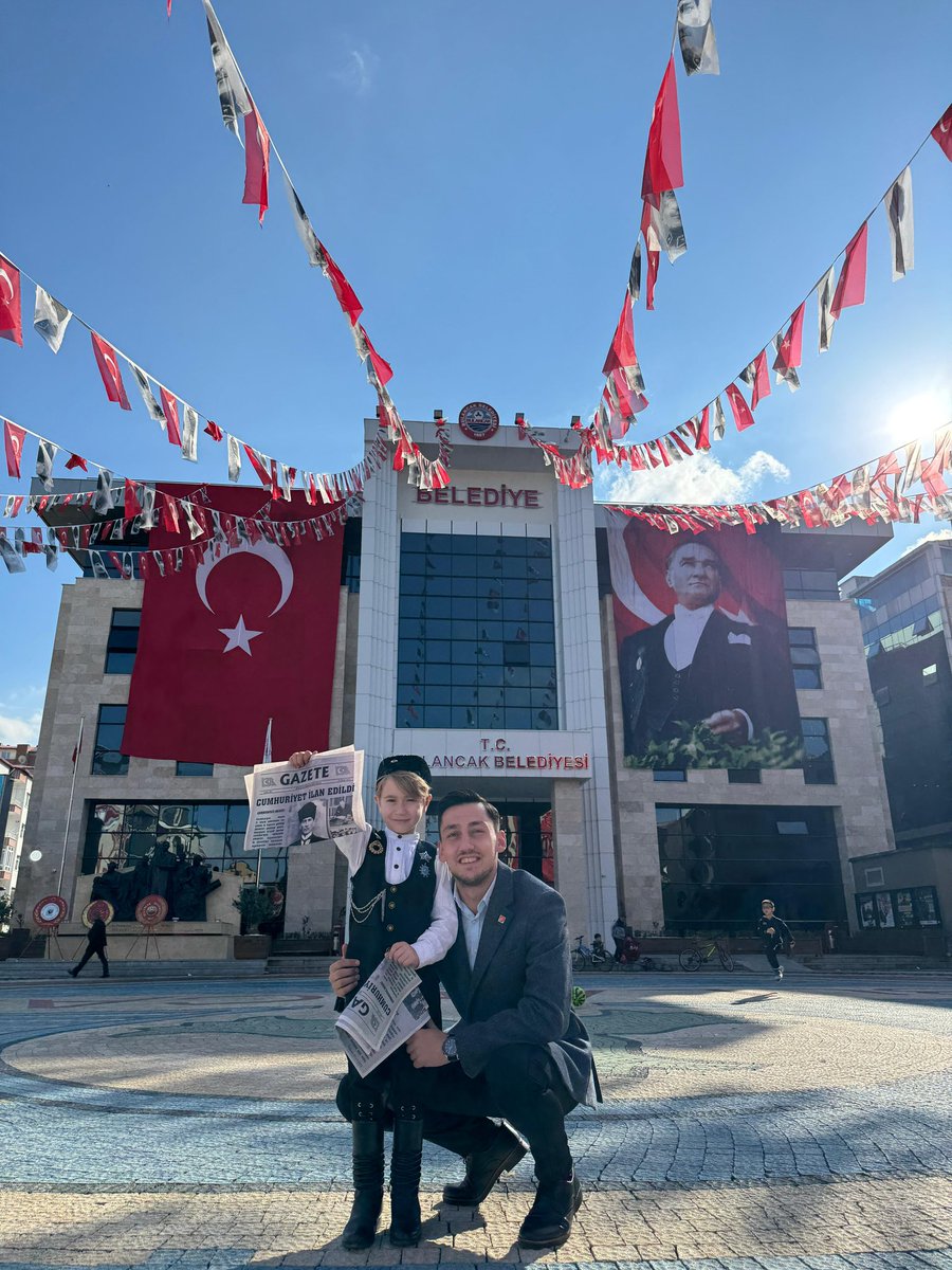 Yazıyor, yazıyor… Cumhuriyetin ilanı yazıyor! 🤍❤️🇹🇷
