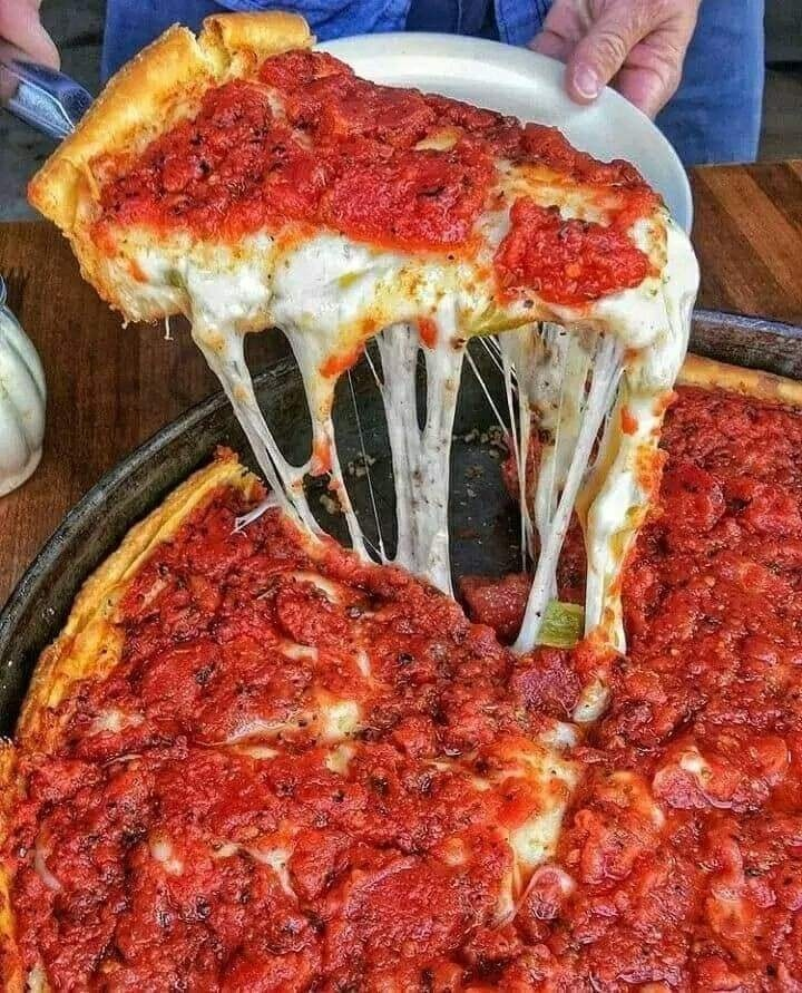 BarbeatB's tweet photo. حياتي 🍕😍 https://t.co/75Io1AbMYn
