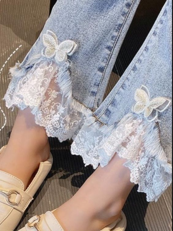 archivedlooks's tweet photo. Lace jeans https://t.co/8y6eLgkiAx