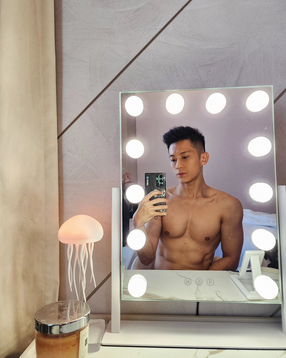 What's the dresscode tonight?