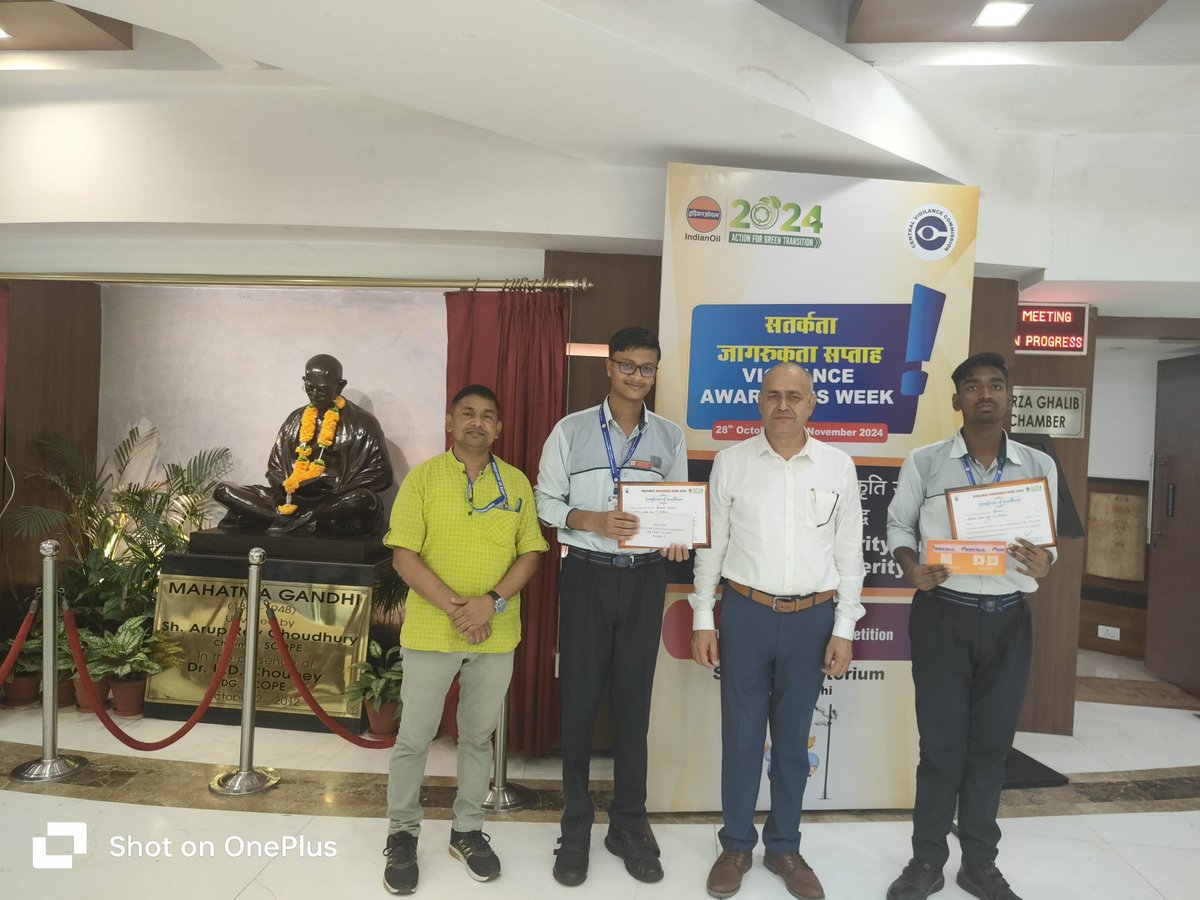 Proud moment for our school! 🌟 Congratulations to Namit Goyal and Rohan for clinching 4th place among 145 schools in the IOCL Vigilance quiz! Their dedication earned them ₹18,000. Way to go, champions! #ProudSchool #IOCLQuiz🏆<a href="/Dir_Education/">DIRECTORATE OF EDUCATION Delhi</a>