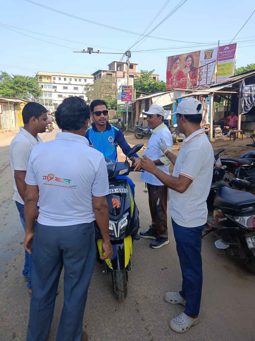 MYBharatHQ's tweet photo. Ensuring safer roads this Diwali! Traffic volunteering activities were conducted in North Tripura district under the #DiwaliWithMYBharat campaign, organized by NYK - MYBharat North Tripura. Together, let’s promote road safety for a joyous festive season!"

#MYBharat #RoadSafety https://t.co/CX5Ktb8wOu
