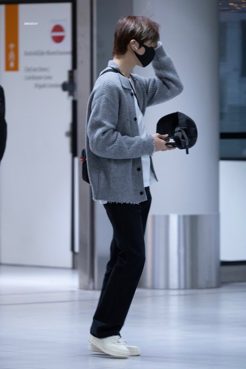 비비 tweet media