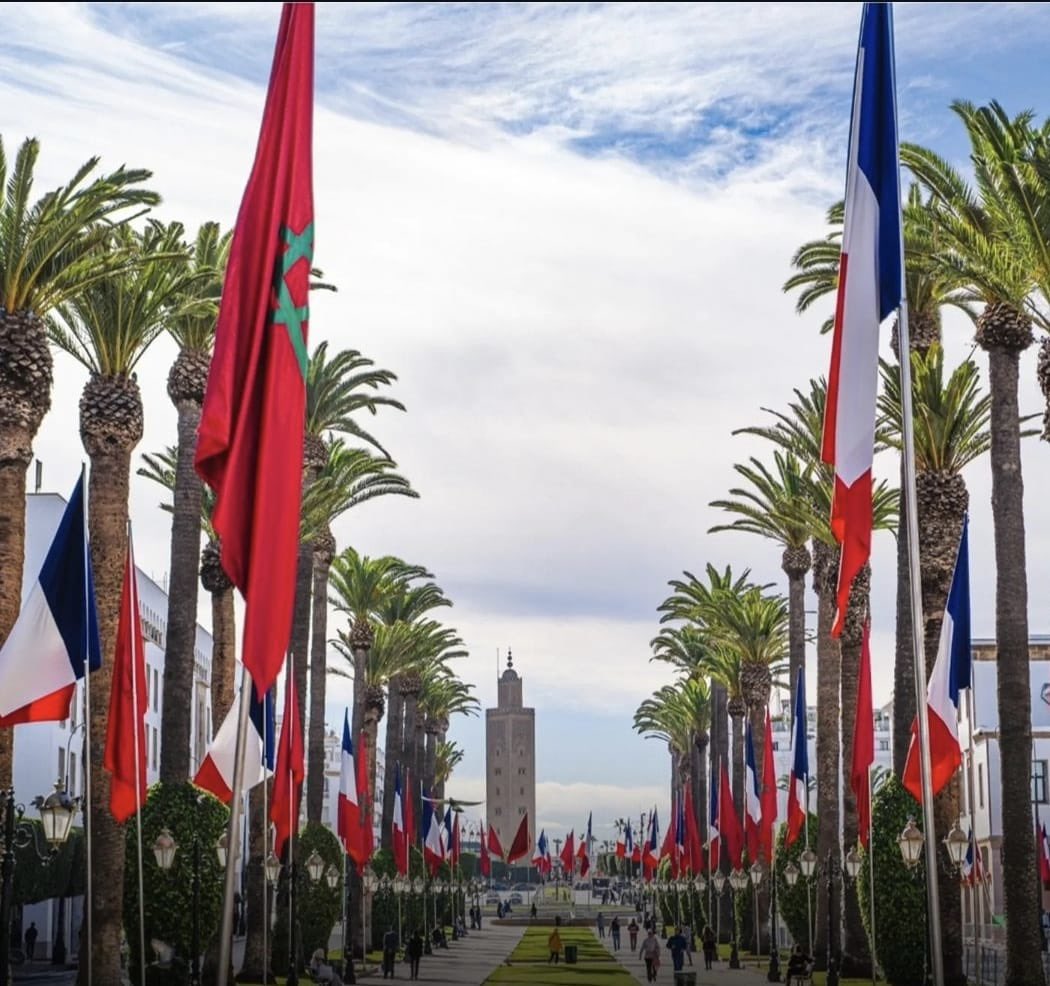 Pour un réchauffement politique et culturel. La France et le Maroc sont amis depuis 1667 et Mouley Ismaïl, le "Roi soleil" du Maroc, contemporain de Louis XIV. Une vieille histoire donc...