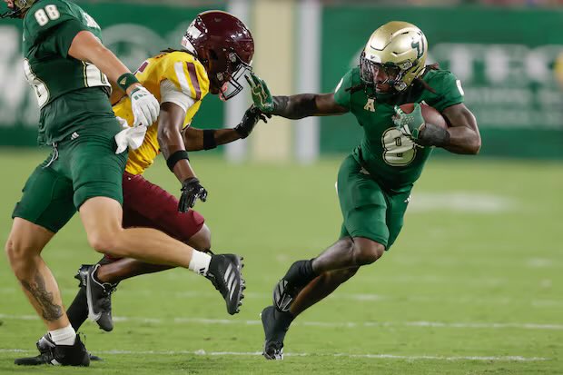 Sidney Milcent (@sidneymilcent) on Twitter photo Blessed to receive my first offer from The University of South Florida <a href="/CoachGolesh/">Alex Golesh</a> <a href="/Coach_DVD/">DeMarcus Van Dyke</a> <a href="/TomLoy247/">Tom Loy</a> <a href="/ChadSimmons_/">ChadSimmons</a> <a href="/JohnGarcia_Jr/">John Garcia, Jr.</a> <a href="/_chrisewaldsr/">Chris Ewald Sr</a> #GoBulls #USF Blessed to receive my first offer from The University of South Florida <a href="/CoachGolesh/">Alex Golesh</a> <a href="/Coach_DVD/">DeMarcus Van Dyke</a> <a href="/TomLoy247/">Tom Loy</a> <a href="/ChadSimmons_/">ChadSimmons</a> <a href="/JohnGarcia_Jr/">John Garcia, Jr.</a> <a href="/_chrisewaldsr/">Chris Ewald Sr</a> #GoBulls #USF